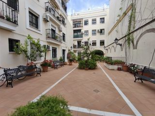 Lloguer Pis  Calle san vicente. Piso con plaza de garaje en calle san vicente