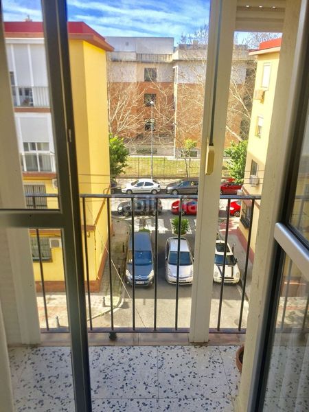 Foto 350a882d-919b-4a40-a281-db8f33ffd483. Rent flat in Doctor Barraquer - G. Renfe - Policlínico Sevilla