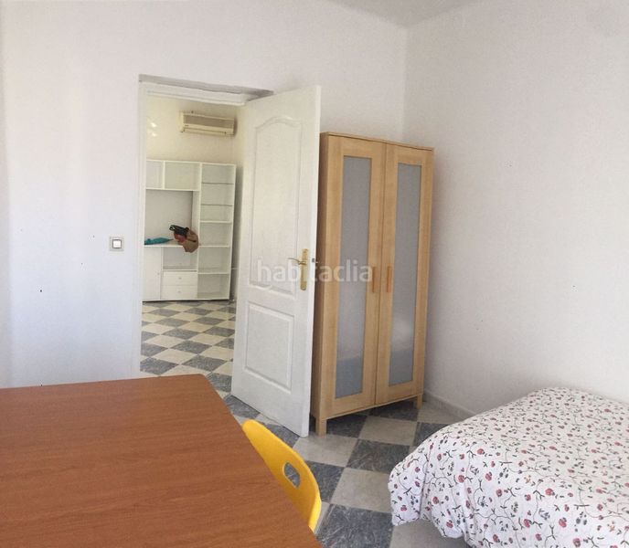 Foto b5056ad9-7277-44f1-ac12-d3ee2fc534dc. Rent flat in Doctor Barraquer - G. Renfe - Policlínico Sevilla