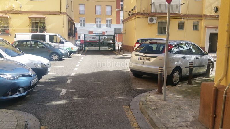 Foto f5e687d5-5586-40b3-9971-0db25a53e062. Rent flat in Doctor Barraquer - G. Renfe - Policlínico Sevilla