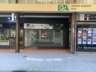 Location Local commercial à Plaza de Toros-Avenida Chapí-Trinquete. Local en calle juan carlos i
