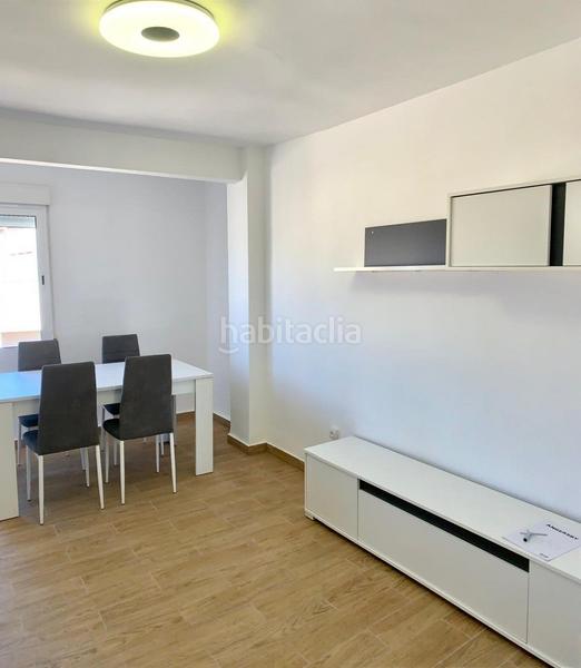Foto 616d4606-c38a-419c-ba5c-115544433653. Alquiler piso vivienda con mucha luz en Plaza de Toros-Avenida Chapí-Trinquete Elda