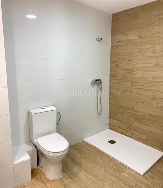Foto 70a3f12d-23ac-4d92-b3d8-c0da5b9c6e9e. Alquiler piso vivienda con mucha luz en Plaza de Toros-Avenida Chapí-Trinquete Elda