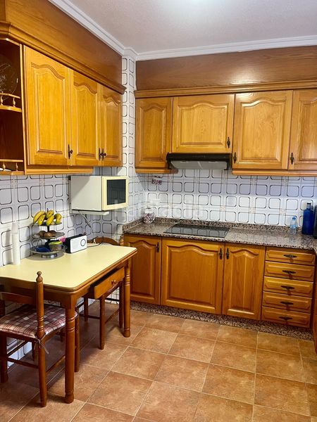 Foto adaf3555-97c1-462b-8321-fd46d008abd5. Etagenwohnung mit heizung in Las Trescientas-San Francisco-Ciudad Vergel Elda
