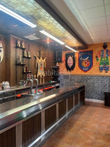 Foto fe916a00-dce6-45e1-853c-1ece01f836df. Local comercial a juan vidal 19 a Centro Elda