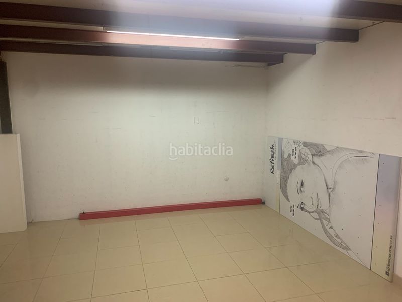 Foto d8c986c6-9db0-4d26-a42d-7262bcd5a4a8. Lloguer local comercial a Fraternidad Elda