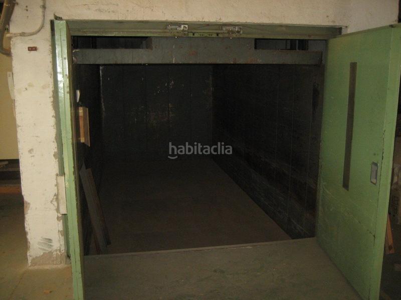 Foto 6ae6eacc-1be2-4ead-8f08-1dee8382cd63. Nau industrial a Centro Elda