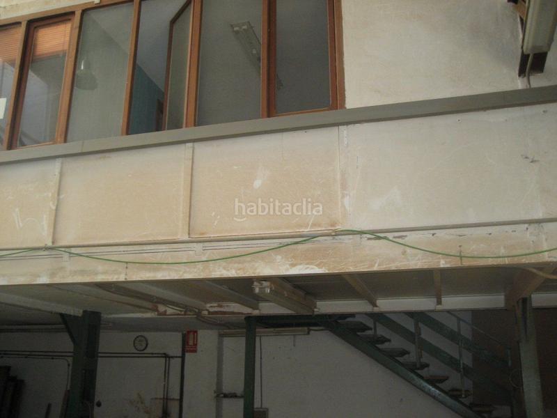 Foto b6385eb2-2d5a-4d68-b10f-52bdf22a91d4. Nau industrial a Centro Elda
