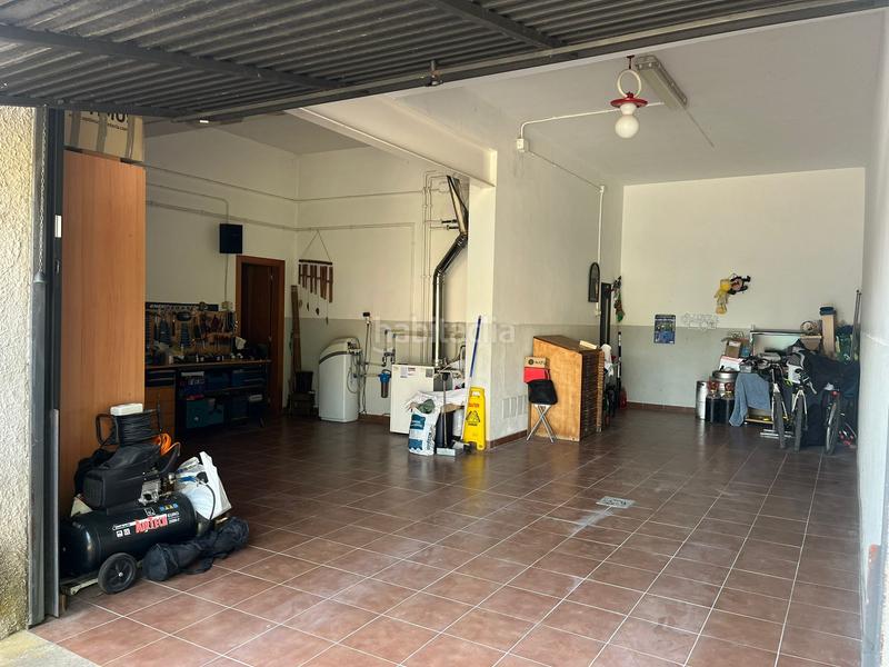 Foto 2316917a-4a3a-4f51-af55-d487b0d7a3d0. Casa con camino riscaldamento parcheggio in Vilanova del Vallès