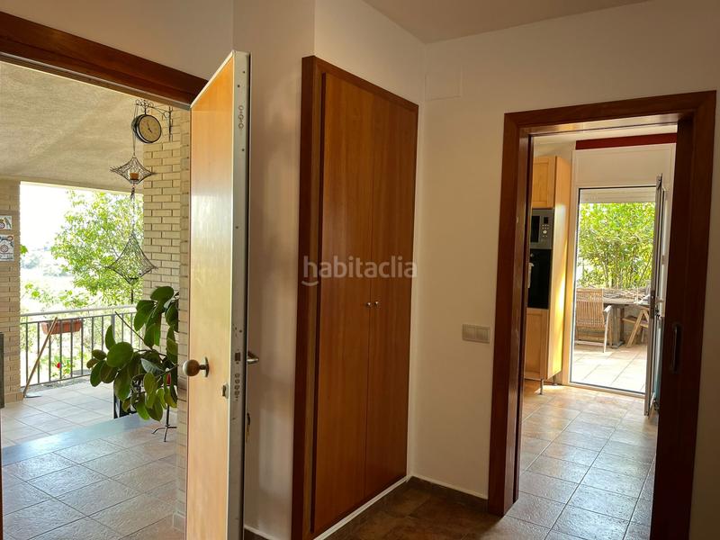 Foto e15c2671-3939-4be8-8376-5b2c1fbbab4d. Casa con camino riscaldamento parcheggio in Vilanova del Vallès