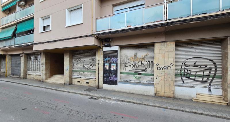 Foto 08ffa04d-3291-4d5b-8016-be047d2e95dd. Locale commerciale in Col·legis Nous Mollet del Vallès
