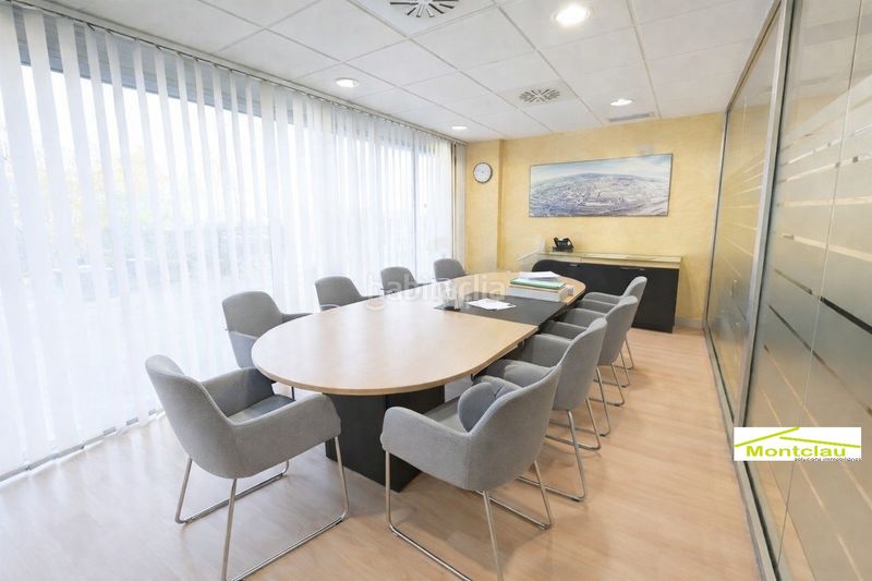 Foto f102ca54-827d-4bfe-93b9-af73773732e8. Rent office space in Estació de França Mollet del Vallès