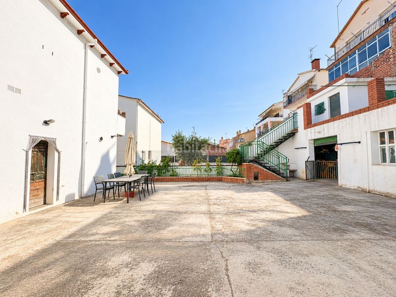 Foto b9933bca-6f18-417d-bade-7d7725315256. House with parking in Martorelles