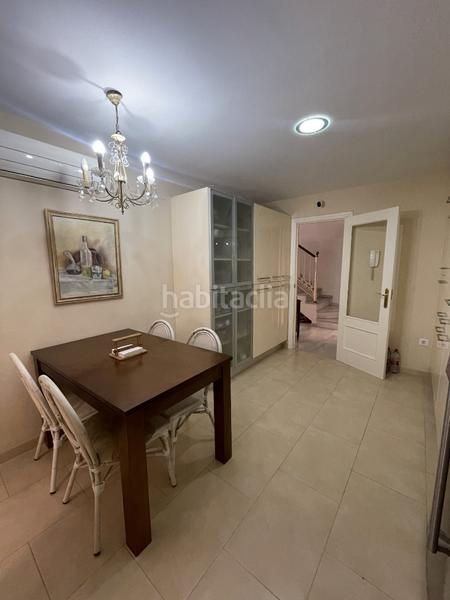 Foto aa61ff0c-33f2-47b6-b7ad-080765b2aea0. Zweistöckige wohnung mit heizung parking pool in Heliópolis Sevilla