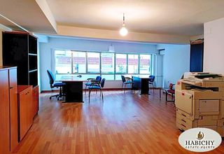 Miete Büro  Calle joaquín costa. Alquiler oficina entresuelo en joaquín costa, santa eulalia, mur
