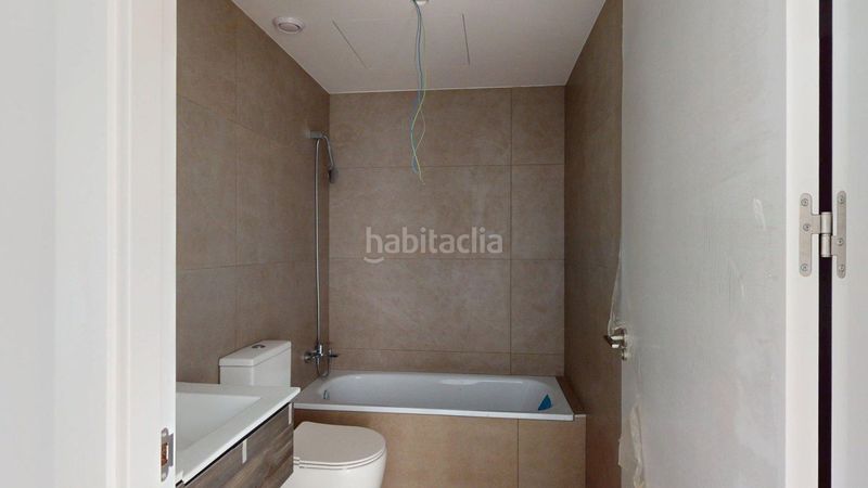 Foto 04f5ac4c-c743-4c7a-a5d8-55c3862f4050. Pis amb calefacció aparcament piscina a Playa Muchavista Campello (el)