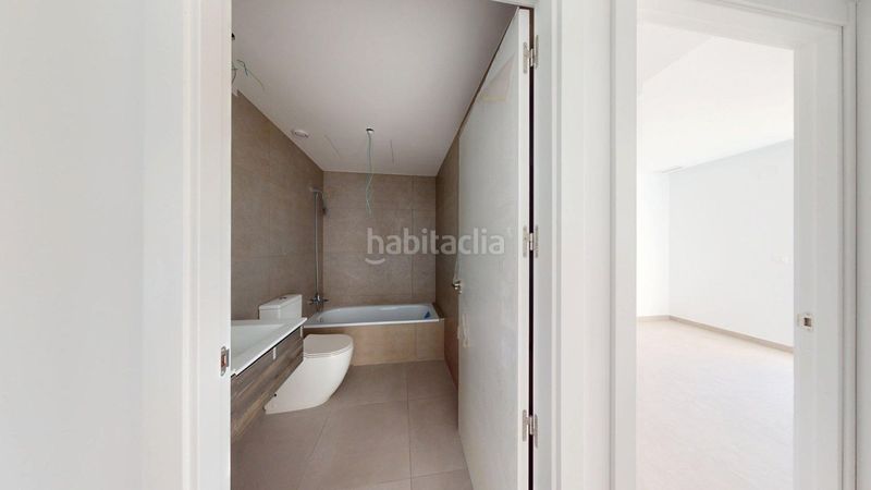 Foto 0b5afeef-8db7-4169-b2bb-ec8a9b856f4c. Pis amb calefacció aparcament piscina a Playa Muchavista Campello (el)