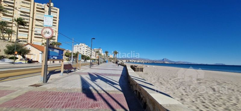 Foto 439d008c-a96c-4ef0-b00f-17c1aa5064c4. Pis amb calefacció aparcament piscina a Playa Muchavista Campello (el)