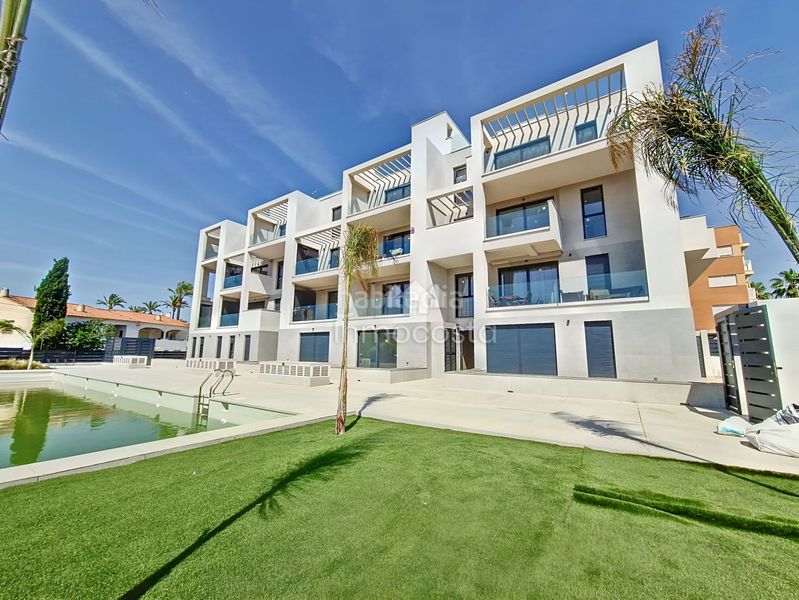 Foto ce2b0a87-875d-4805-bde6-a30b4f565f5f. Pis amb calefacció aparcament piscina a Playa Muchavista Campello (el)