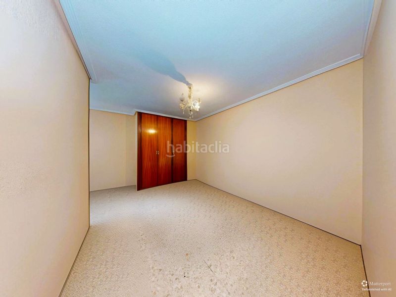 Foto b5bed15b-c936-43b8-889e-e960645b4dd5. Pis amb calefacció aparcament piscina a Goteta Alicante