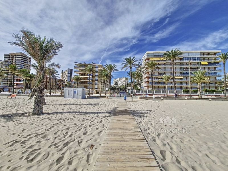 Foto 49a00beb-8c2f-4b94-a4be-cb2145c9cfb6. Pis amb aparcament piscina a PAU 5 Alicante