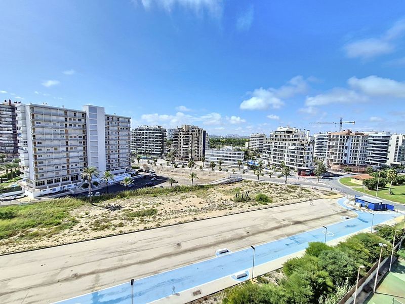 Foto e524ce94-e641-49d5-b133-6f6701b7c9eb. Pis amb aparcament piscina a PAU 5 Alicante