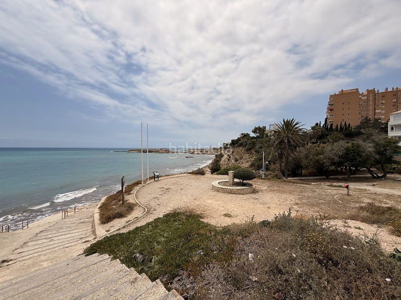 Foto 28fe2347-b07b-47fc-9a13-e3bd1d8e4682. Xalet amb calefacció aparcament piscina a Pueblo Español-Coveta Fumá Campello (el)