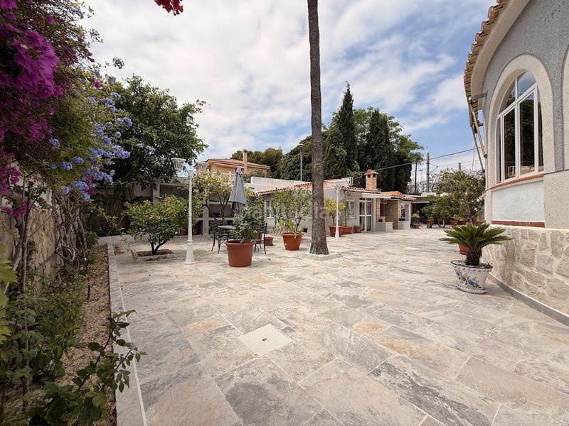 Foto cf4e6b45-6a2f-46d3-b99d-05cea14b4925. Xalet amb calefacció aparcament piscina a Pueblo Español-Coveta Fumá Campello (el)