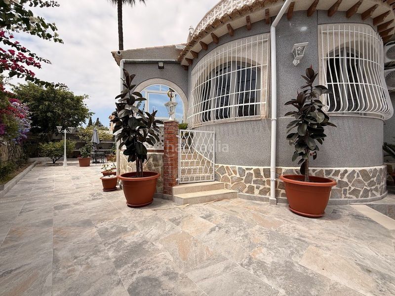Foto d0726962-ca15-49e7-9d10-021ef2e46a2d. Xalet amb calefacció aparcament piscina a Pueblo Español-Coveta Fumá Campello (el)