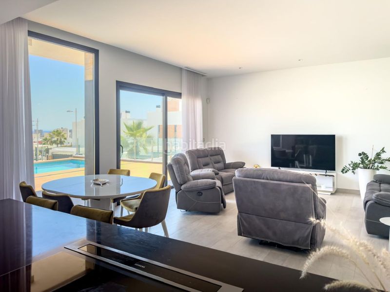 Foto d6044e84-1b07-4875-a9b4-152929cf4347. Chalet 324m<sup>2</sup> venta balcon . en balcón de Finestrat-terra marina Finestrat