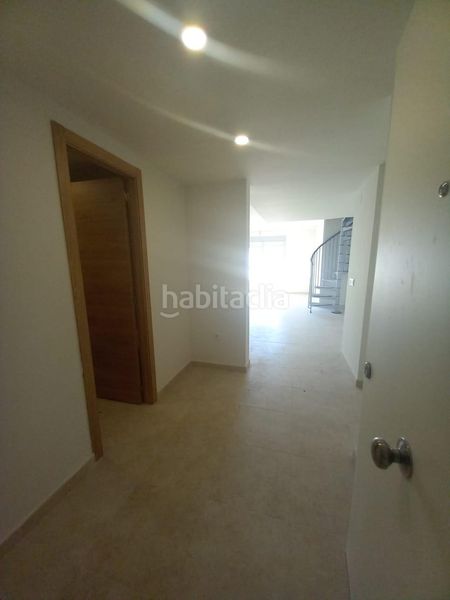 Foto 5557938f-6064-4682-8359-039f3441b1b6. Planta baixa amb aparcament a Pobla Llarga (la)