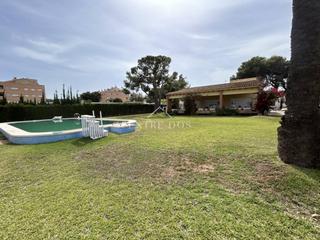 Lloguer Casa  Castalia. Alquiler  chalet independiente en castelló de la plana  grao
