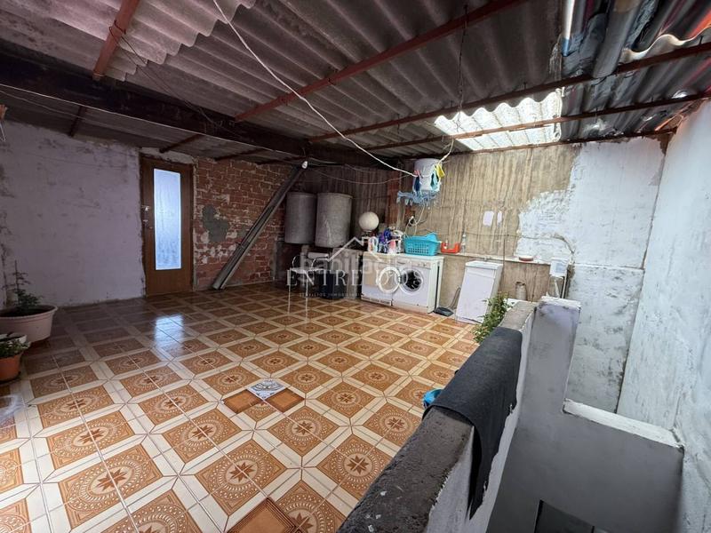Foto 1fae1bdb-aaf5-43a1-a83a-54327b9b0ebd. Casa amb aparcament a Alcora (l´)