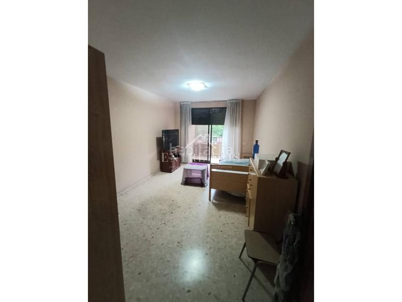 Foto 0dcbef8f-fe0e-4d84-a464-4460423b0d18. Piso  en venta en zona lluis vives en Llombai Burriana