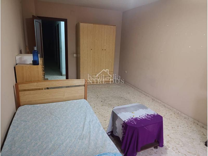 Foto 31aaeecc-beaa-4647-b0cd-bd80000acee4. Piso  en venta en zona lluis vives en Llombai Burriana