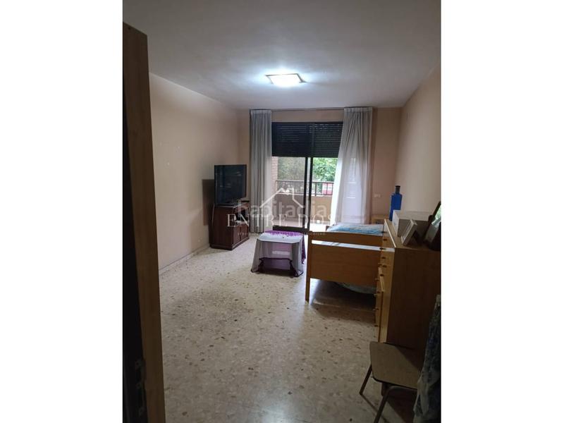 Foto b8c7a1dc-a3b9-4906-b32b-be9852fd1014. Piso  en venta en zona lluis vives en Llombai Burriana