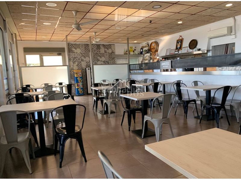 Foto 6e91ec57-349d-4f35-b0de-90e498381640. Local comercial a Playa-Ben Afeli Almazora / Almassora
