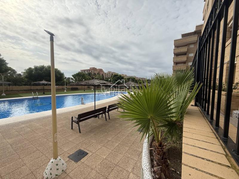 Foto e456d29b-e4e1-4891-a203-e46d6d5db595. Appartamento con parcheggio piscina in Playa Coral - Torremar Oropesa del Mar