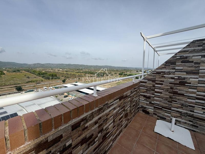 Foto 2517b2e3-695e-4934-a02b-c6855f1ad505. Pis amb aparcament piscina a Playa Coral - Torremar Oropesa del Mar