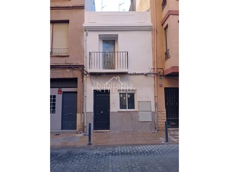 Foto baf4b77f-d838-4da5-87f9-379c9985e04f. Maison jumelée dans ximén pérez d´arenos 9 dans Plaza Illes Columbretes Castellón de la Plana