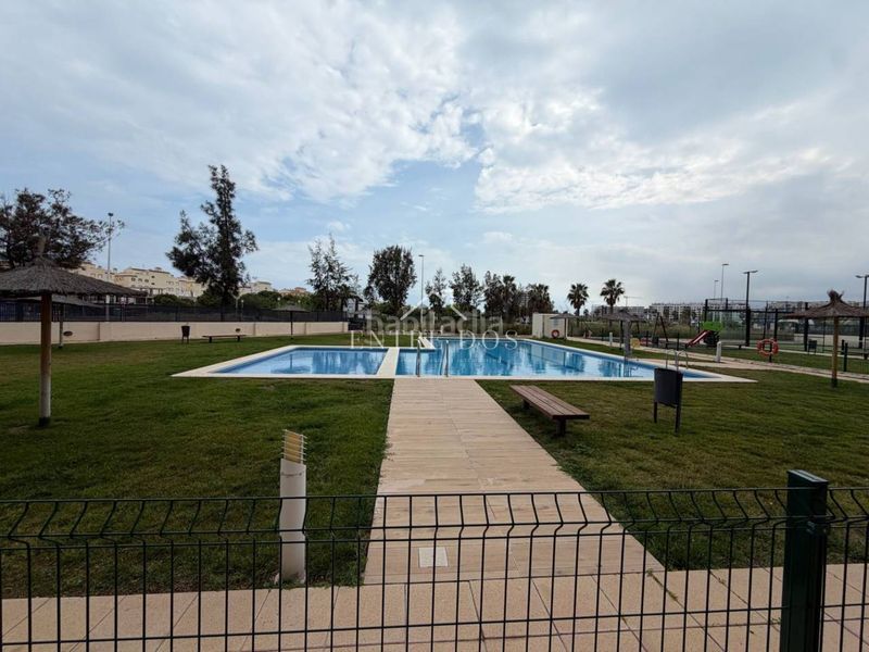 Foto 7044b082-b297-460b-943c-472f9cc3483a. Apartament amb aparcament piscina a Moncófar Playa Moncofa