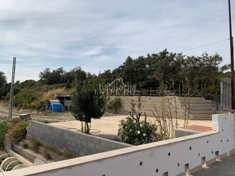 Foto 00cceb99-fa88-468a-95e7-2f3942a23ecb. Masia amb aparcament piscina a Sierra Engarcerán