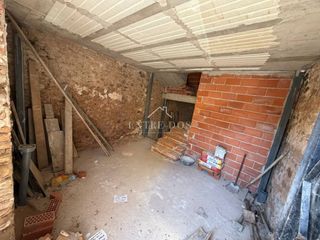 Casa  Calle calvari. Casa a reformar en burriana