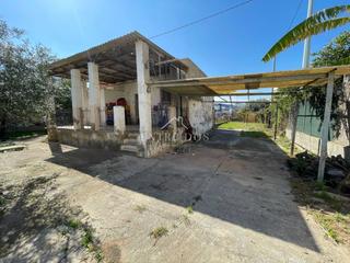 Masia  Tirig. Maset rstico con terreno en castelln