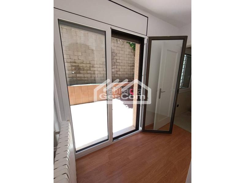 Foto e85e94d6-6a8e-47d0-81cb-cc03392c3f60. Affitto piccolo appartamento con riscaldamento parcheggio in Sant Julià de Lòria