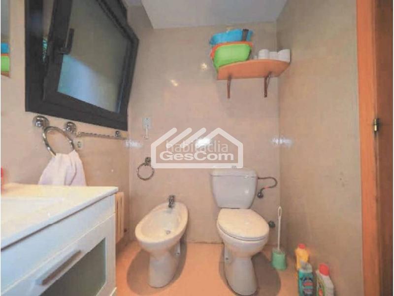 Foto 19ad965b-f743-42b8-8ceb-f0ca168a22f0. Pis amb calefacció aparcament a Encamp Encamp