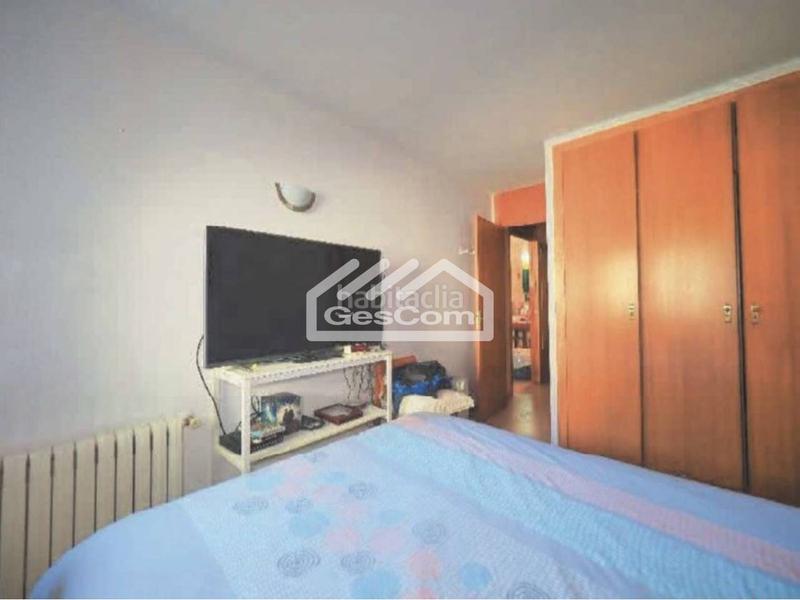 Foto 3676a8a1-bf1a-4f53-9eb7-c60ac996f6a6. Pis amb calefacció aparcament a Encamp Encamp