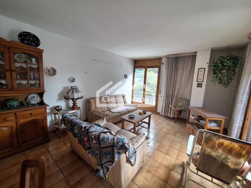 Foto d0fbf39b-44bb-470d-a9f7-003cc7b42248. Pis amb calefacció aparcament a Els Vilars d´Engordany Escaldes-Engordany