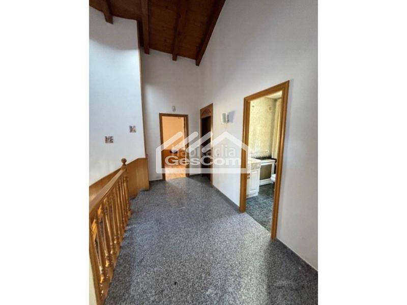 Foto a9f51eb1-e3dc-412f-a566-c073bbe54741. Casa adossada amb calefacció aparcament a Les Escaldes Escaldes-Engordany