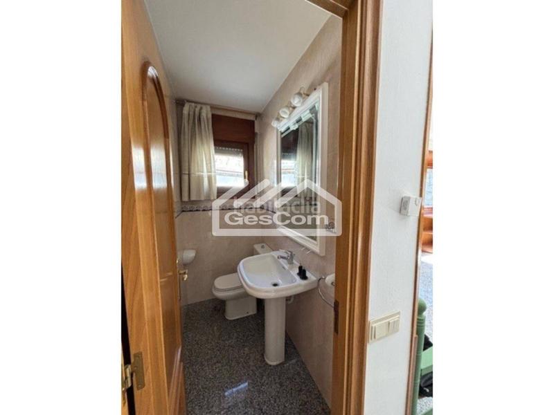 Foto b1f300f1-130b-4149-8a5a-dff6c7e1929c. Casa adossada amb calefacció aparcament a Les Escaldes Escaldes-Engordany